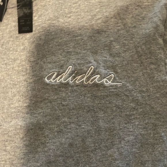 Women’s Adidas shirt sleeve shirt - Picture 3 of 4